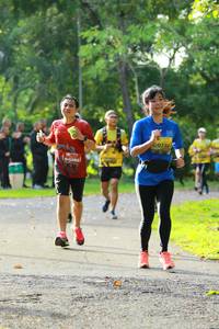 BIB: 0732, 0292, 
                            <button type="button" onclick="openModal(5123515)" class="btn btn-primary btn-sm float-right btn-popup" data-toggle="modal" data-target=".modal-high-quality">
                        <i class="fas fa-shopping-cart"></i> Add to Cart
                    </button>
                                            <button type="button" onclick="isThisMe(5123515, true)" class="btn btn-success btn-sm float-right btn-popup btn-isme hidden" data-toggle="tooltip" data-placement="bottom" title="นี่คือรูปของคุณใช่ไหม คลิกที่นี่เพื่อเอาเข้าอัลบั้ม">
                        <i class="fas fa-plus"></i> Add to album
                    </button>
                    <button type="button" onclick="isThisMe(5123515, false)" class="btn btn-warning btn-sm float-right btn-popup btn-isnotme hidden">
                        <i class="fas fa-ban"></i> Remove from album
                    </button>